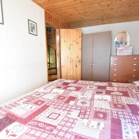 Apartment Casa Canale - Residenze Bucaneve Tonezza del Cimone