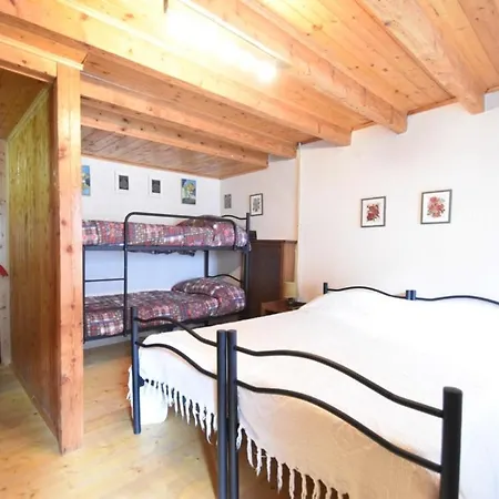 Apartment Casa Canale - Residenze Bucaneve Tonezza del Cimone